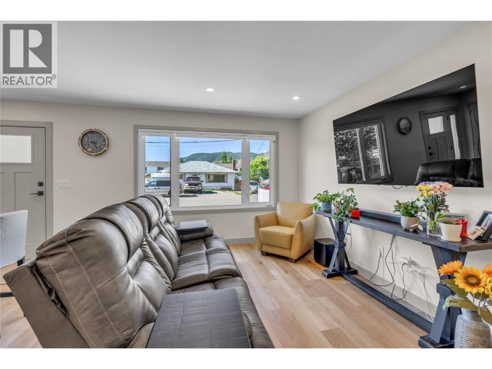 787 Kamloops Avenue, Penticton, British Columbia  V2A 2J3 - Photo 4 - 10391852