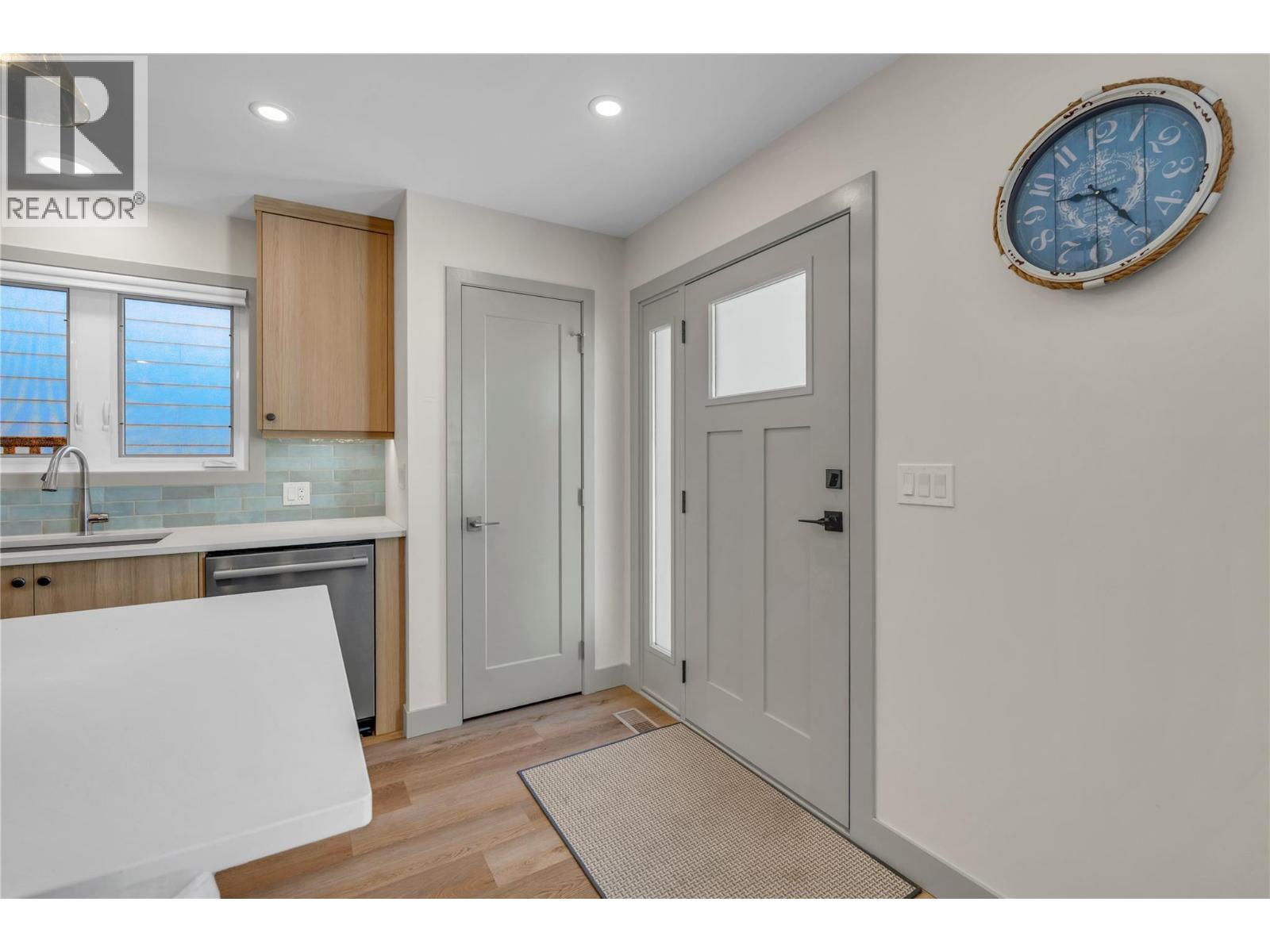 787 Kamloops Avenue, Penticton, British Columbia  V2A 2J3 - Photo 7 - 10391852