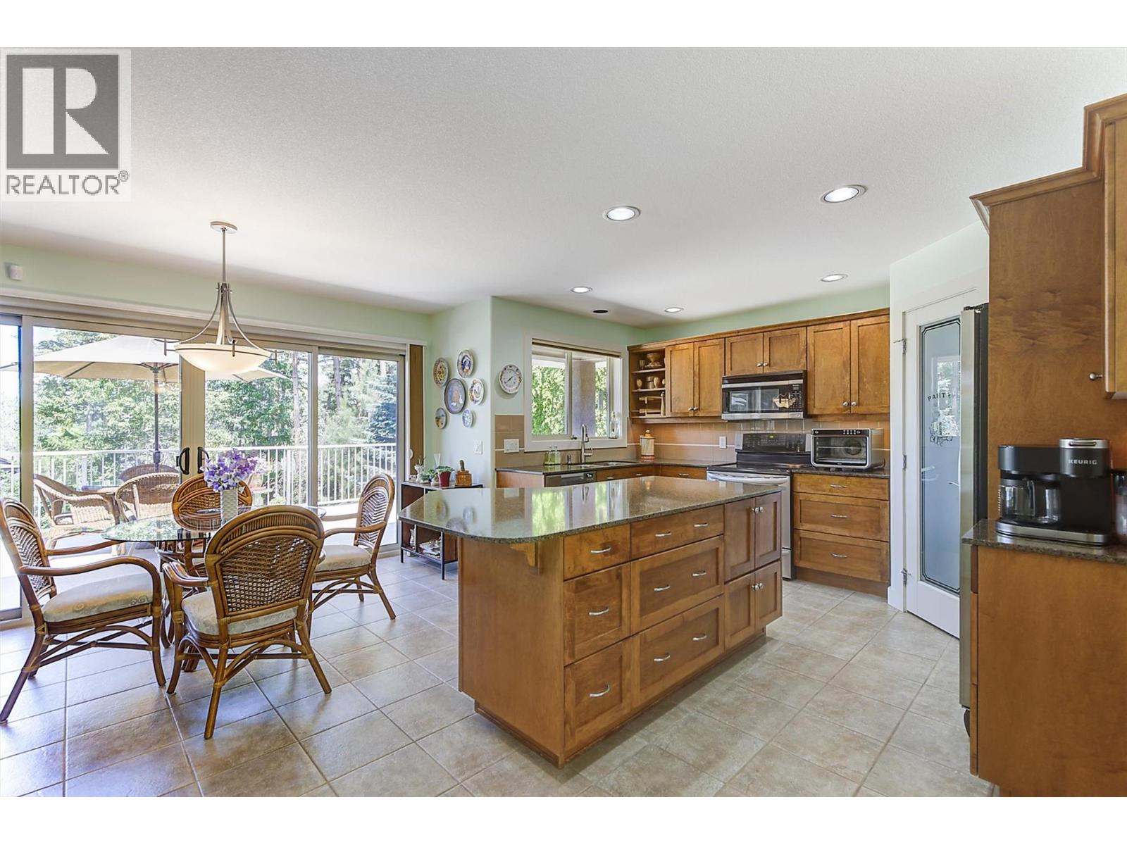 4518 Gallaghers Edgewood Court, Kelowna, British Columbia  V1W 5B6 - Photo 14 - 10391477