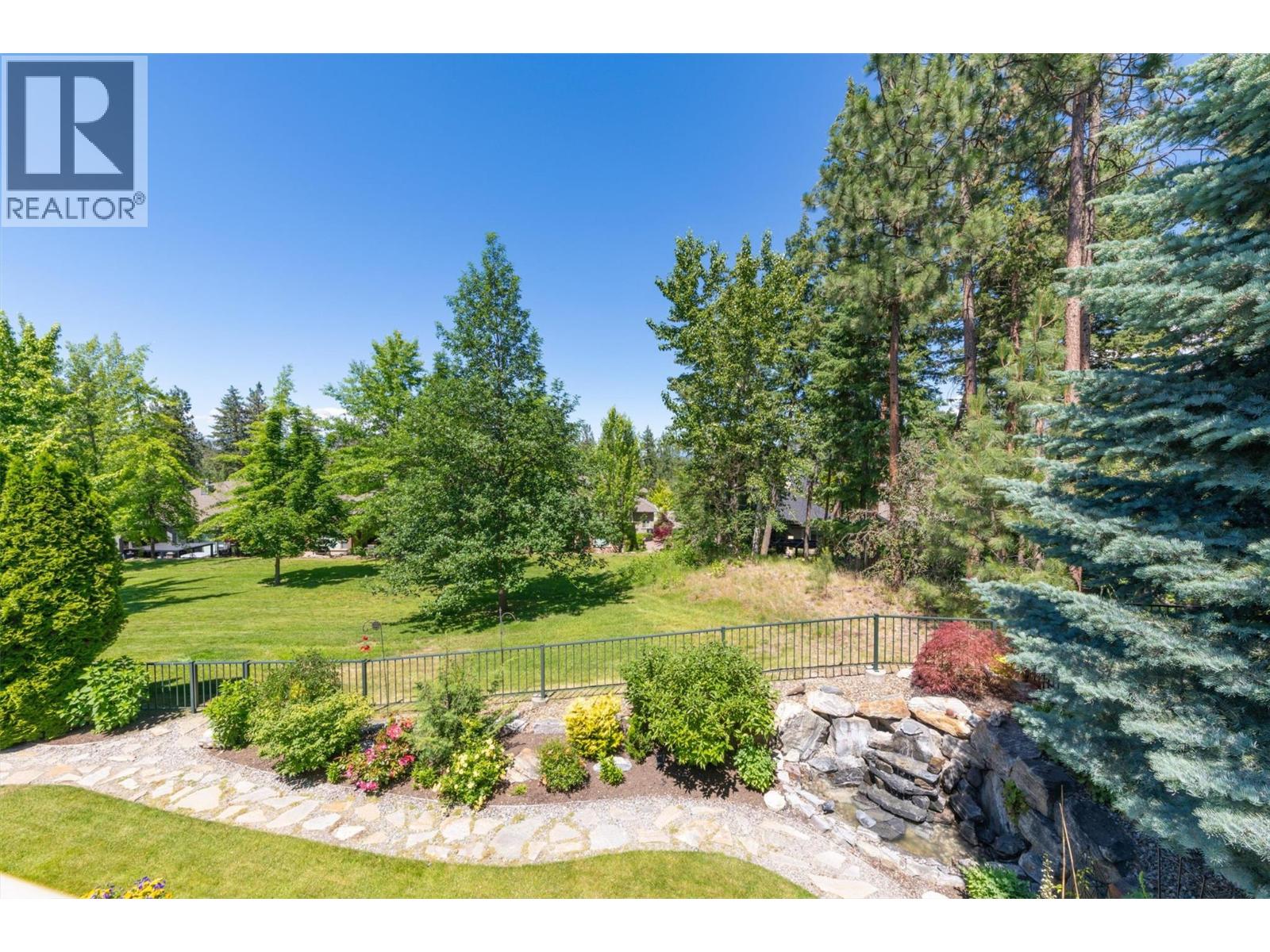 4518 Gallaghers Edgewood Court, Kelowna, British Columbia  V1W 5B6 - Photo 3 - 10391477
