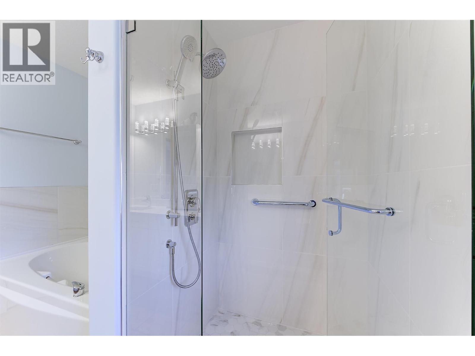 4518 Gallaghers Edgewood Court, Kelowna, British Columbia  V1W 5B6 - Photo 44 - 10391477