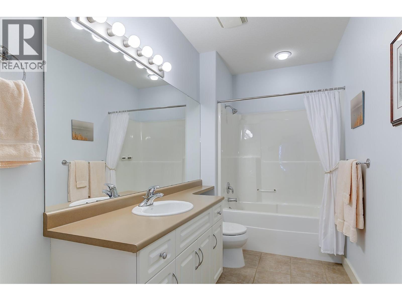 4518 Gallaghers Edgewood Court, Kelowna, British Columbia  V1W 5B6 - Photo 55 - 10391477