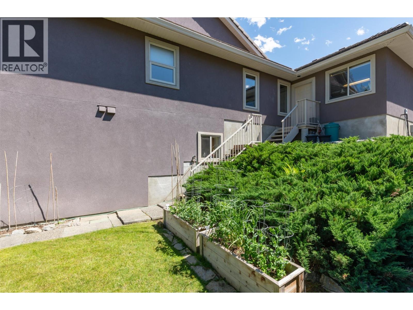 4518 Gallaghers Edgewood Court, Kelowna, British Columbia  V1W 5B6 - Photo 65 - 10391477