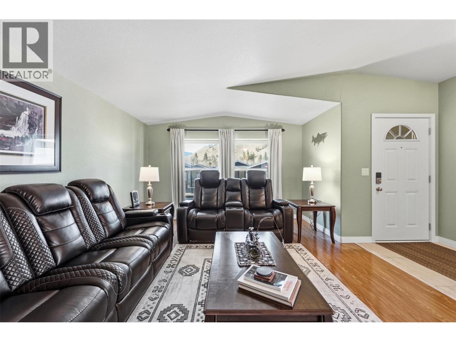 8300 Gallagher Lake Frontage Road Unit# 73, Oliver, British Columbia  V0H 1T2 - Photo 3 - 10392329
