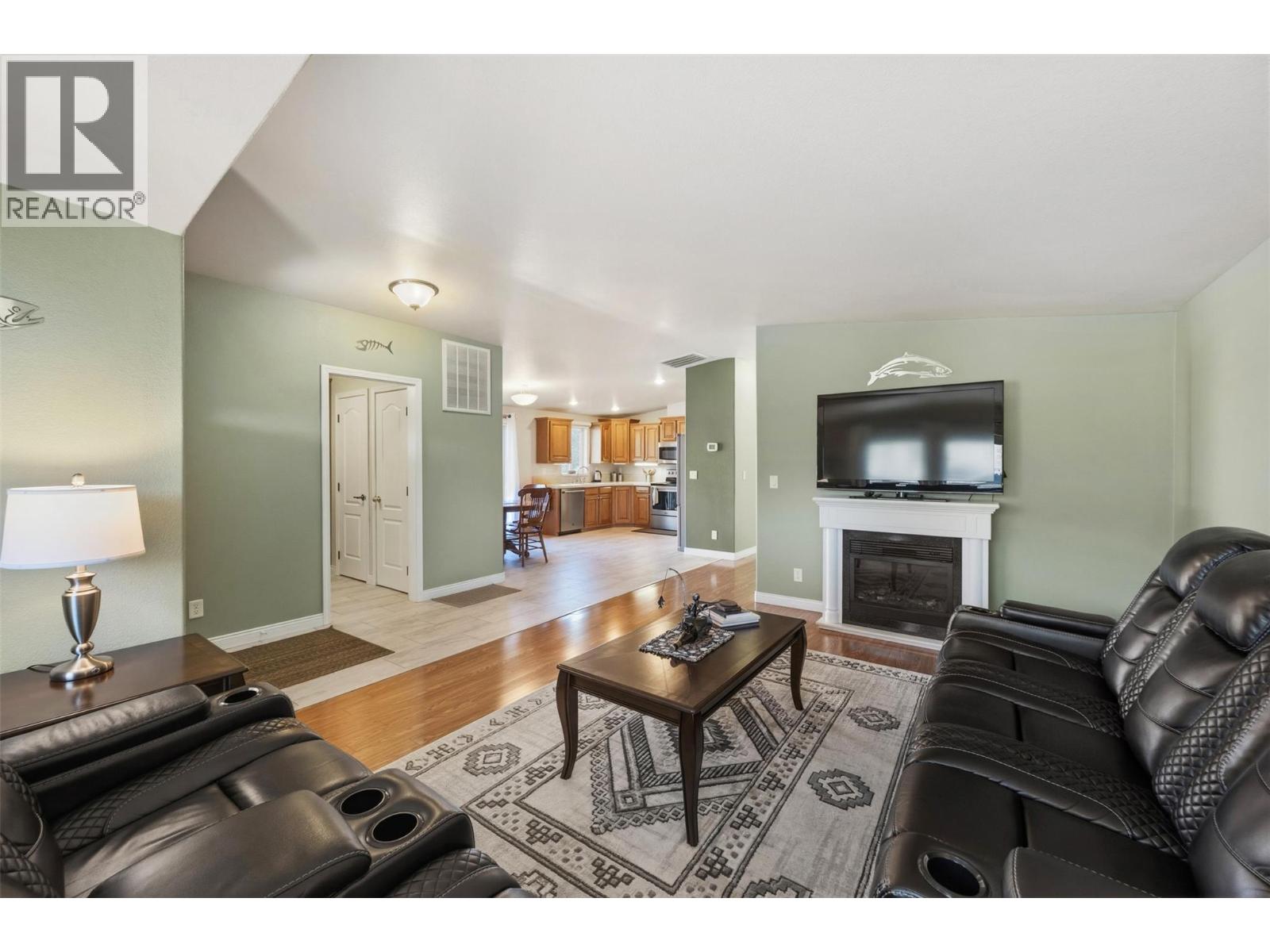 8300 Gallagher Lake Frontage Road Unit# 73, Oliver, British Columbia  V0H 1T2 - Photo 5 - 10392329