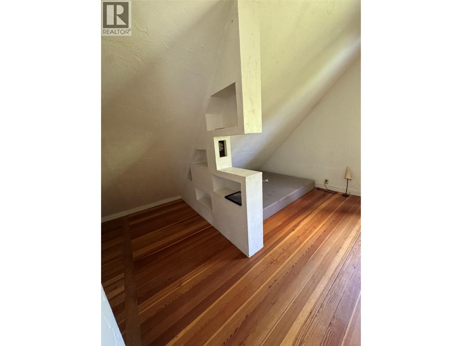 6001 Longbeach Road, Nelson, British Columbia  V1L 6P3 - Photo 18 - 10391294