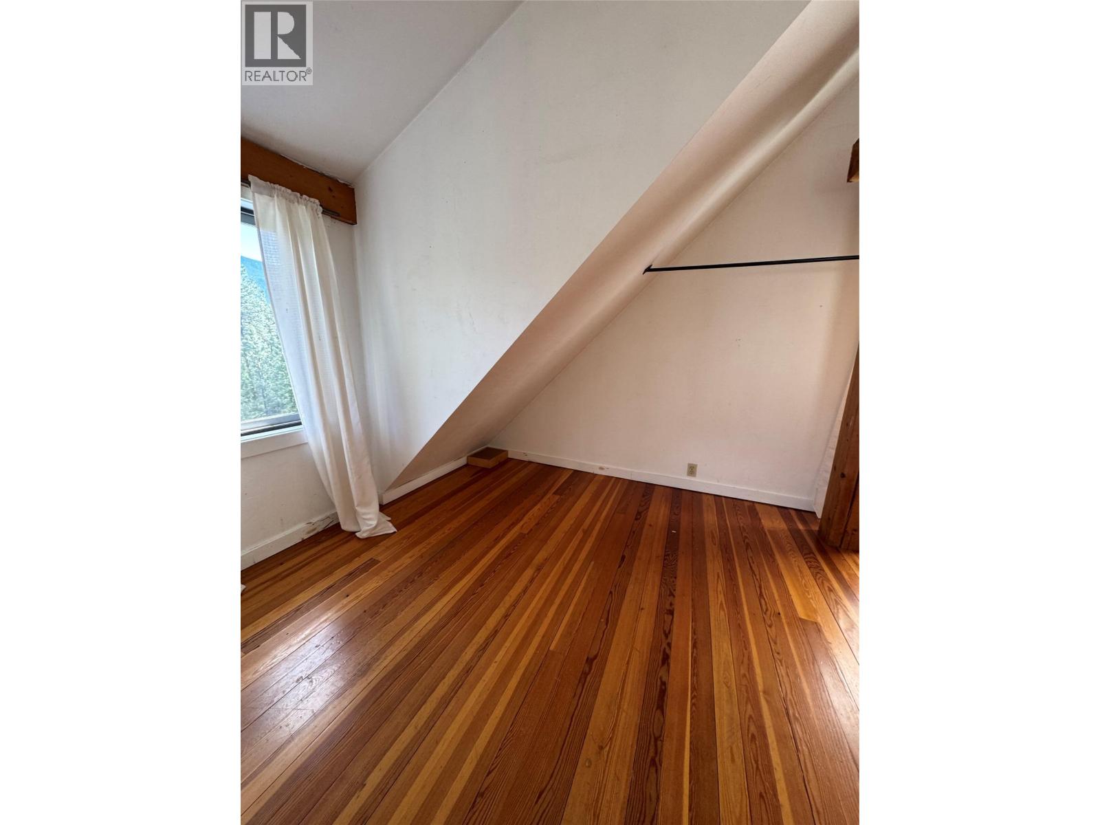6001 Longbeach Road, Nelson, British Columbia  V1L 6P3 - Photo 22 - 10391294