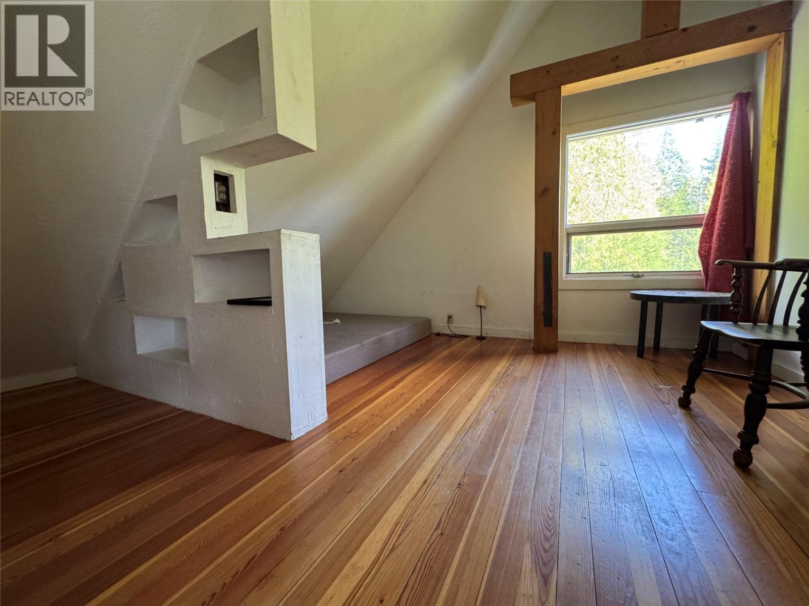 6001 Longbeach Road, Nelson, British Columbia  V1L 6P3 - Photo 9 - 10391294