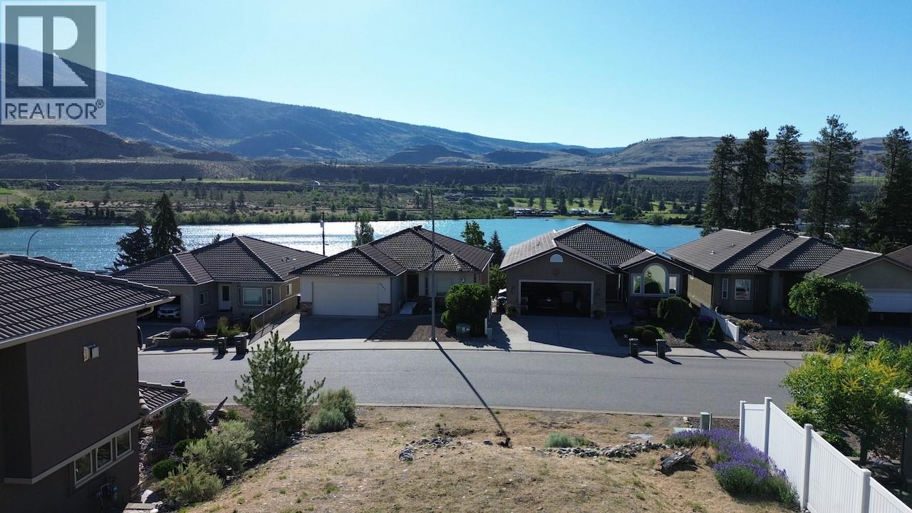 6842 Cabernet Place, Oliver, British Columbia  V0H 1T4 - Photo 6 - 10392368