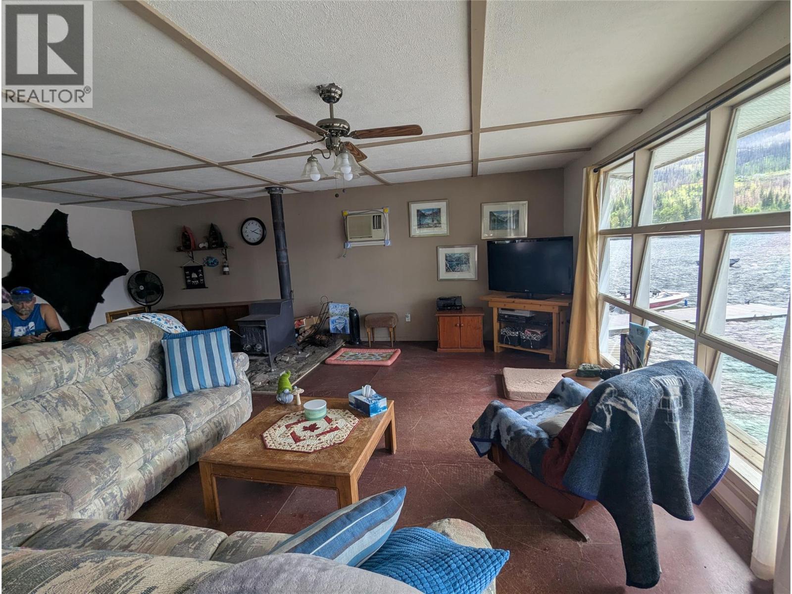 2257 Chief Atahm Drive, Adams Lake, British Columbia  V0E 1M2 - Photo 10 - 10392393