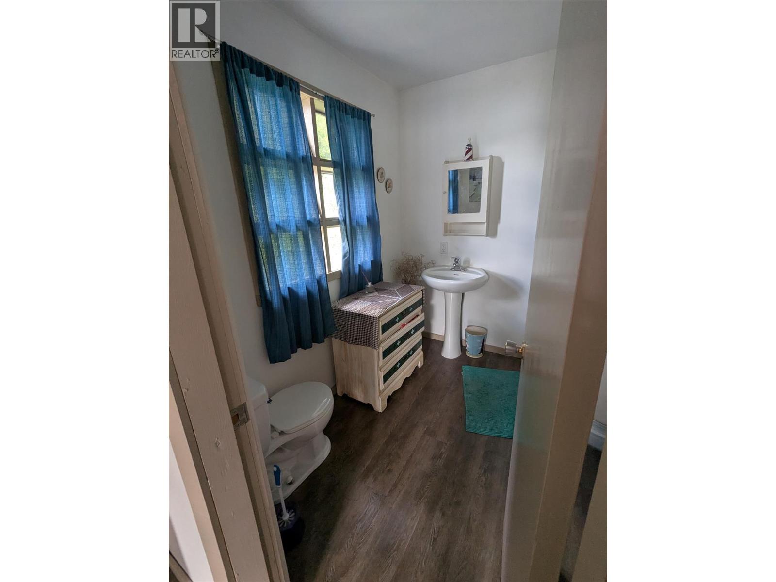 2257 Chief Atahm Drive, Adams Lake, British Columbia  V0E 1M2 - Photo 24 - 10392393