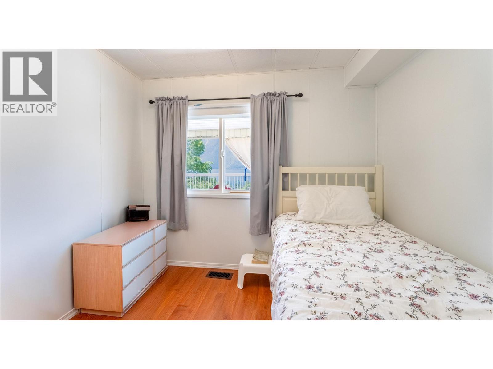 12655 Hepher Road, Boswell, British Columbia  V0B 1A4 - Photo 10 - 10391548