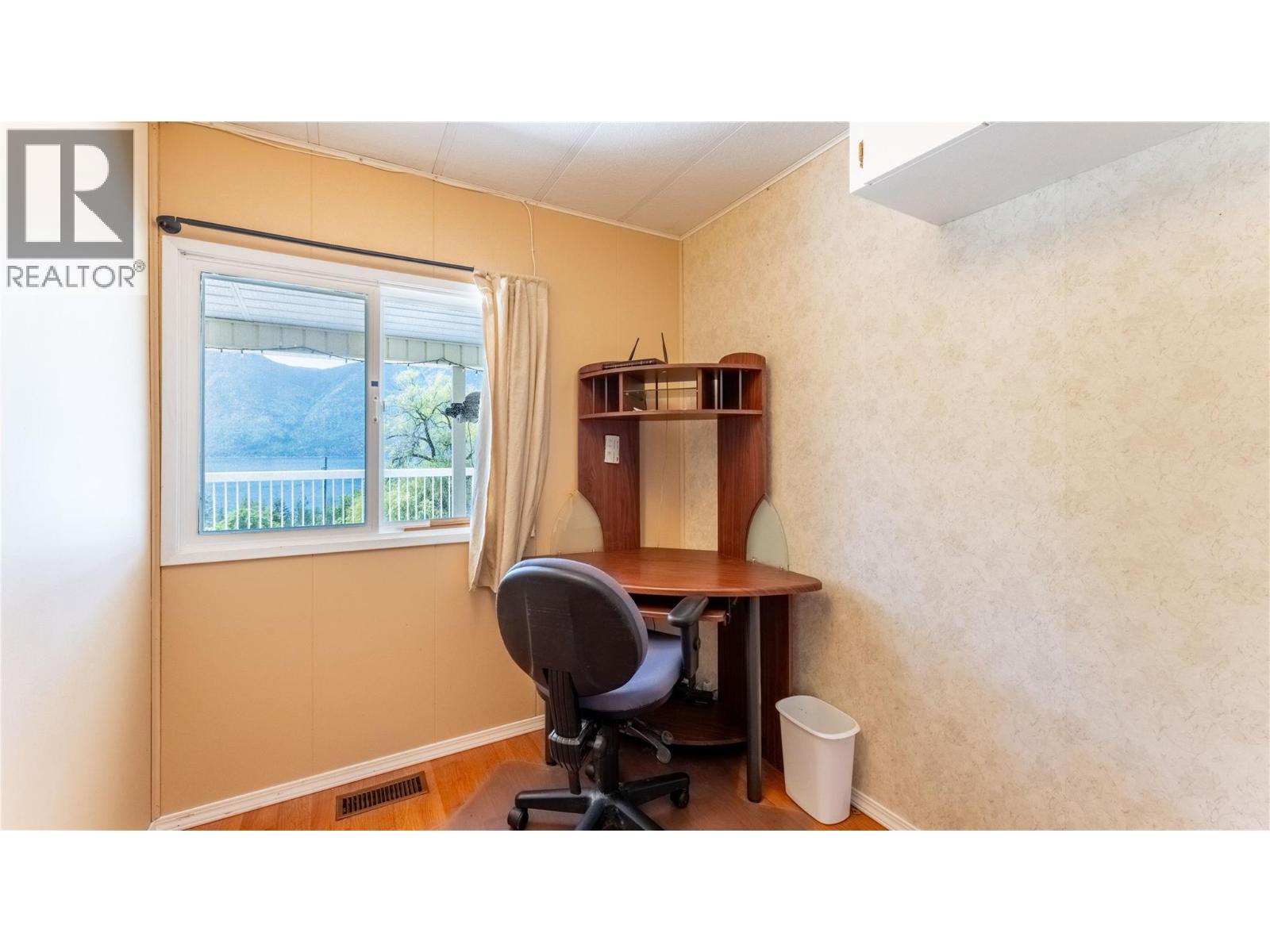 12655 Hepher Road, Boswell, British Columbia  V0B 1A4 - Photo 11 - 10391548