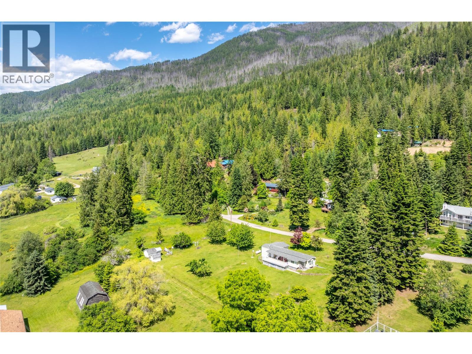 12655 Hepher Road, Boswell, British Columbia  V0B 1A4 - Photo 29 - 10391548