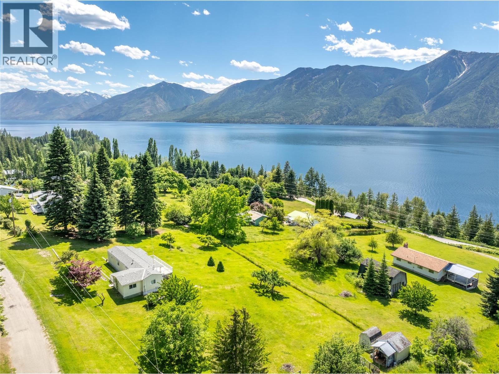 12655 Hepher Road, Boswell, British Columbia  V0B 1A4 - Photo 4 - 10391548