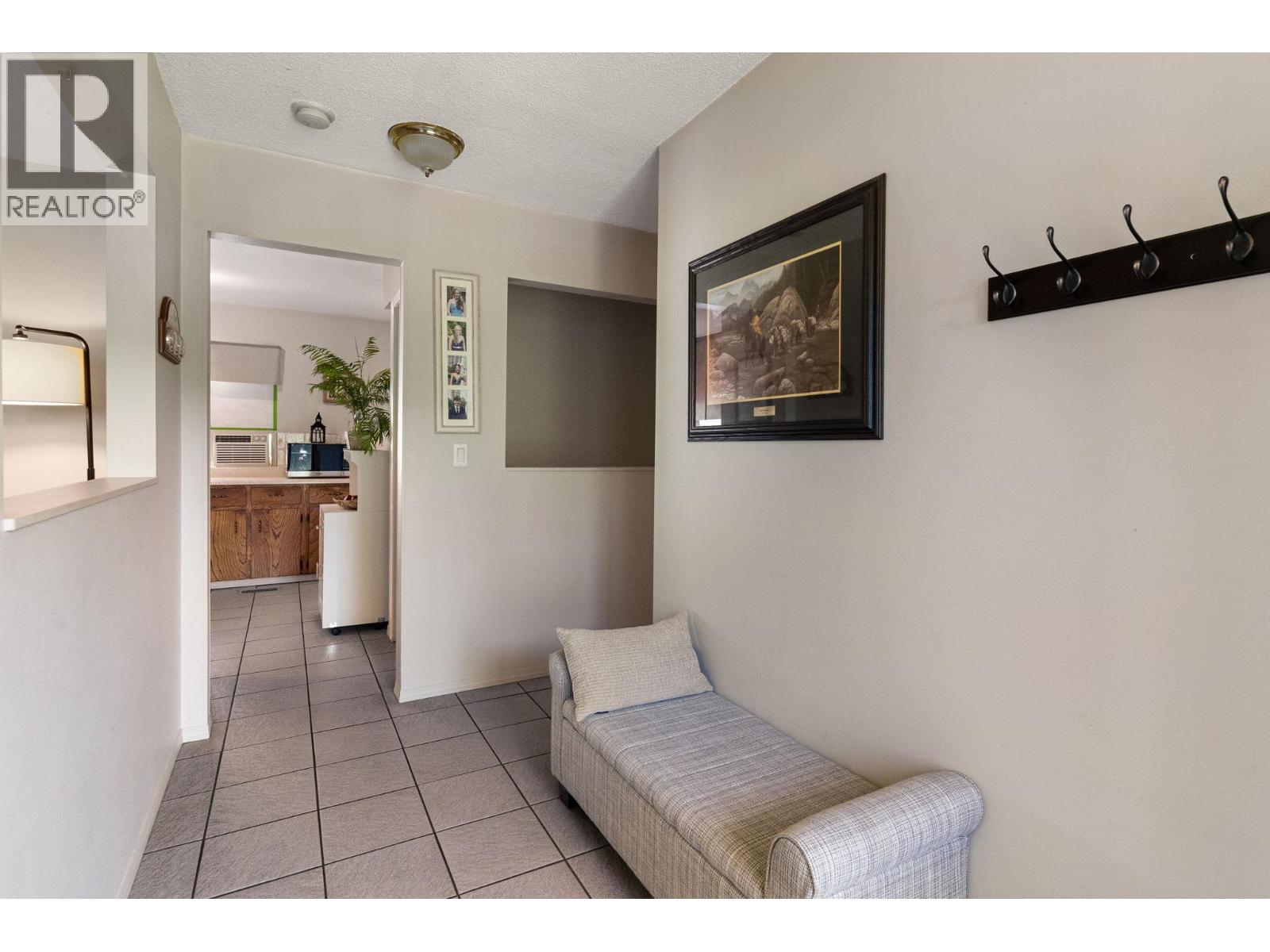 844 Hubbard Road, Kelowna, British Columbia  V1W 1N4 - Photo 2 - 10391339