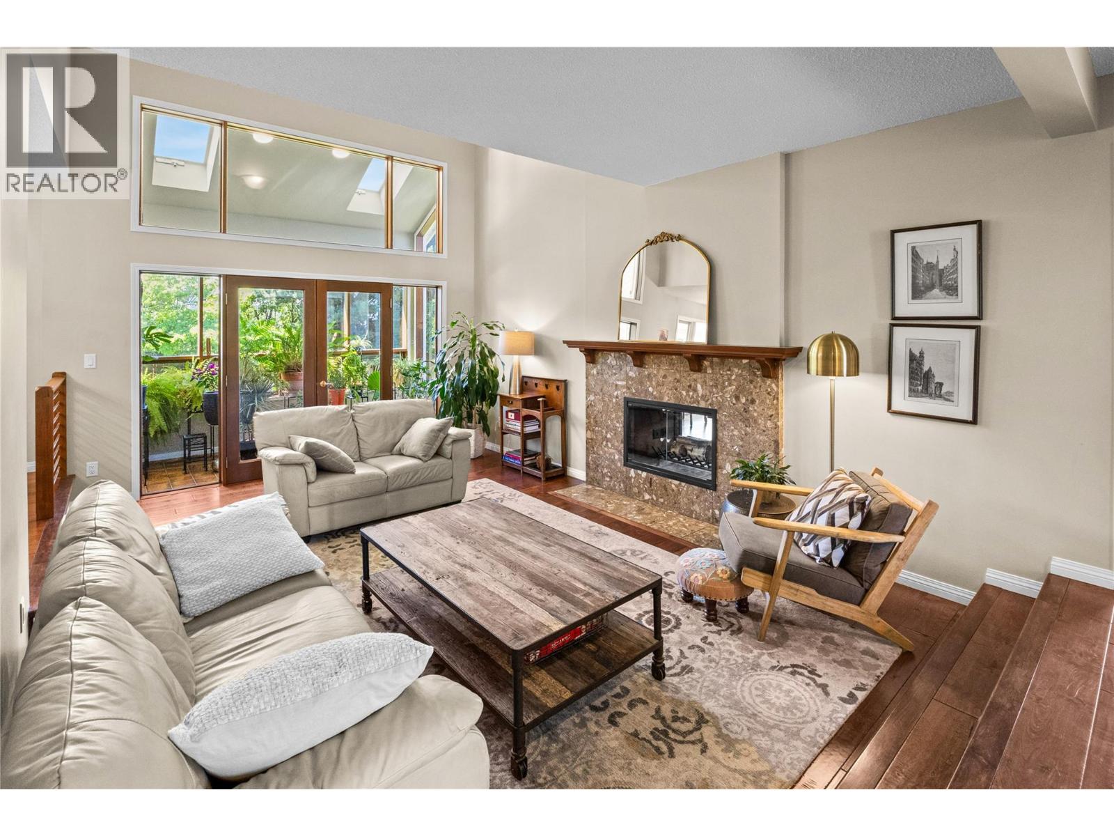 104 Heather Place, Penticton, British Columbia  V2A 8B3 - Photo 3 - 10392384