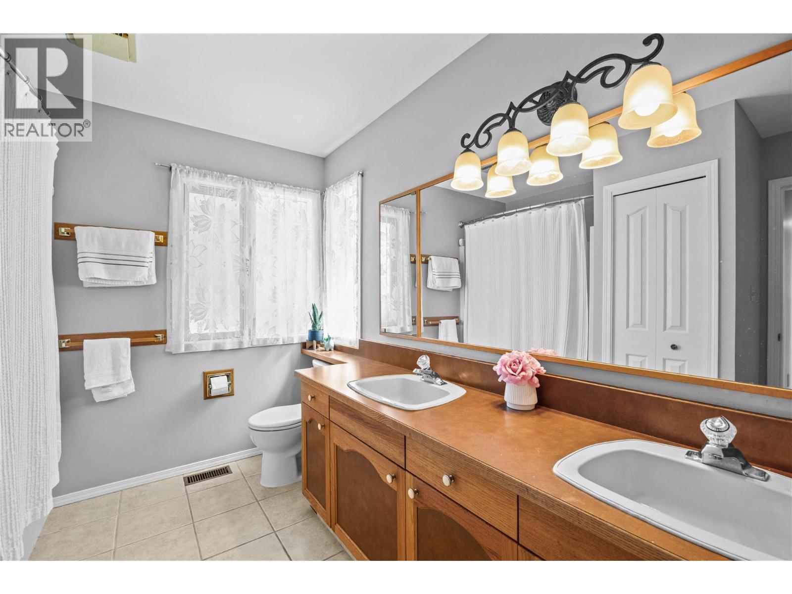 104 Heather Place, Penticton, British Columbia  V2A 8B3 - Photo 31 - 10392384