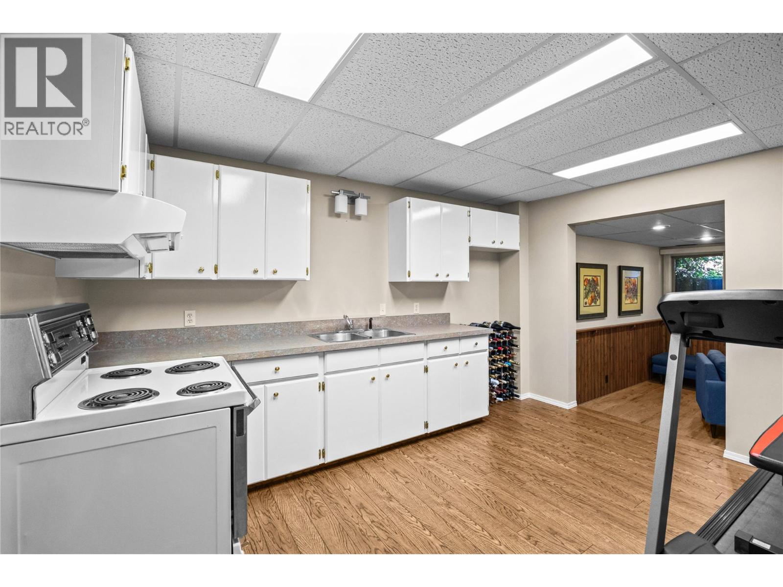 104 Heather Place, Penticton, British Columbia  V2A 8B3 - Photo 33 - 10392384