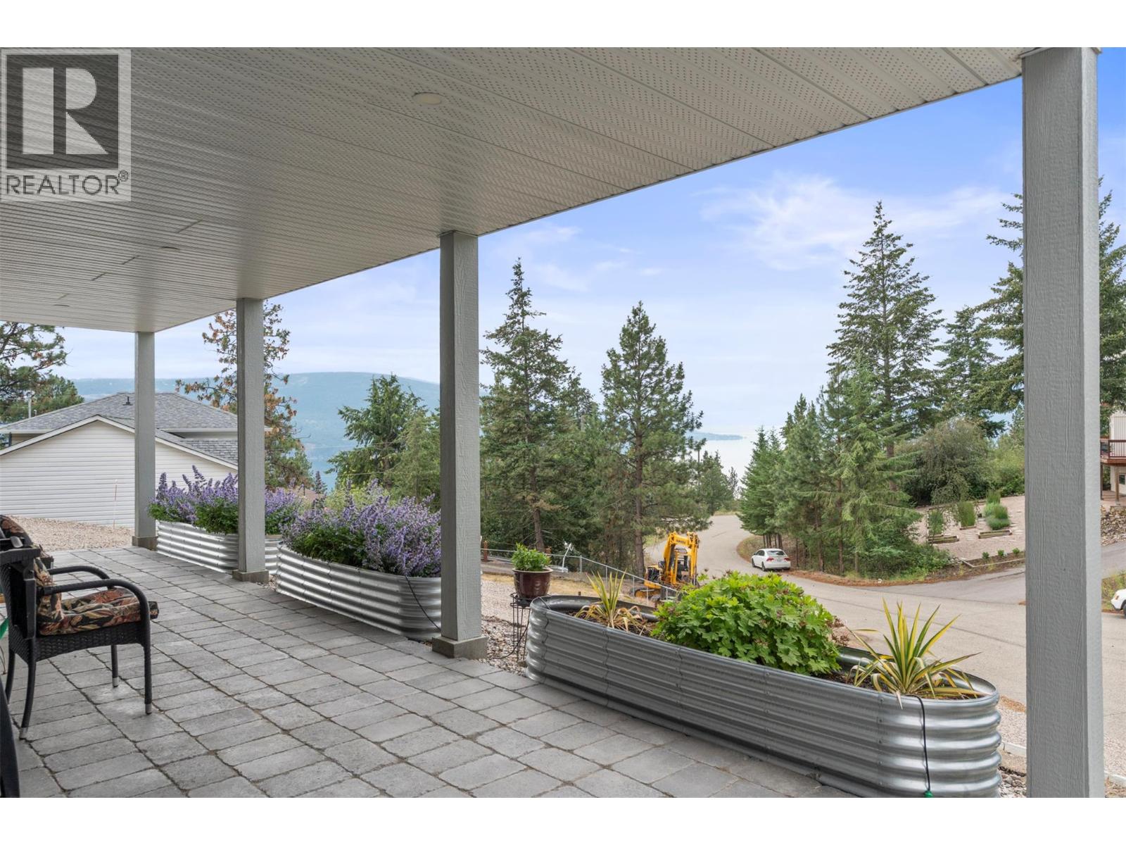 36 Spruce Drive, Vernon, British Columbia  V1H 2B9 - Photo 5 - 10392282