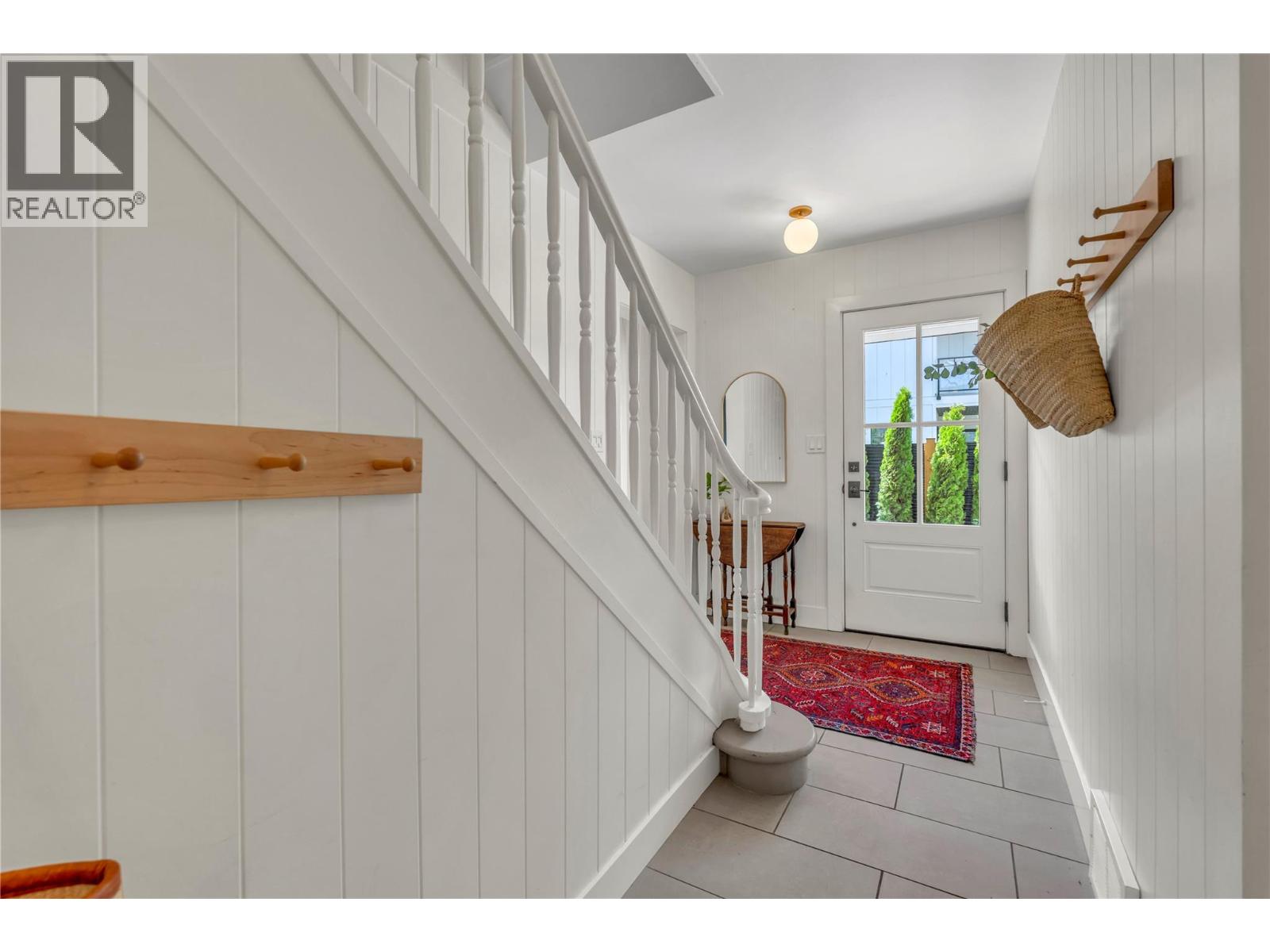 6611 Nixon Road, Summerland, British Columbia  V0H 1Z9 - Photo 6 - 10391972