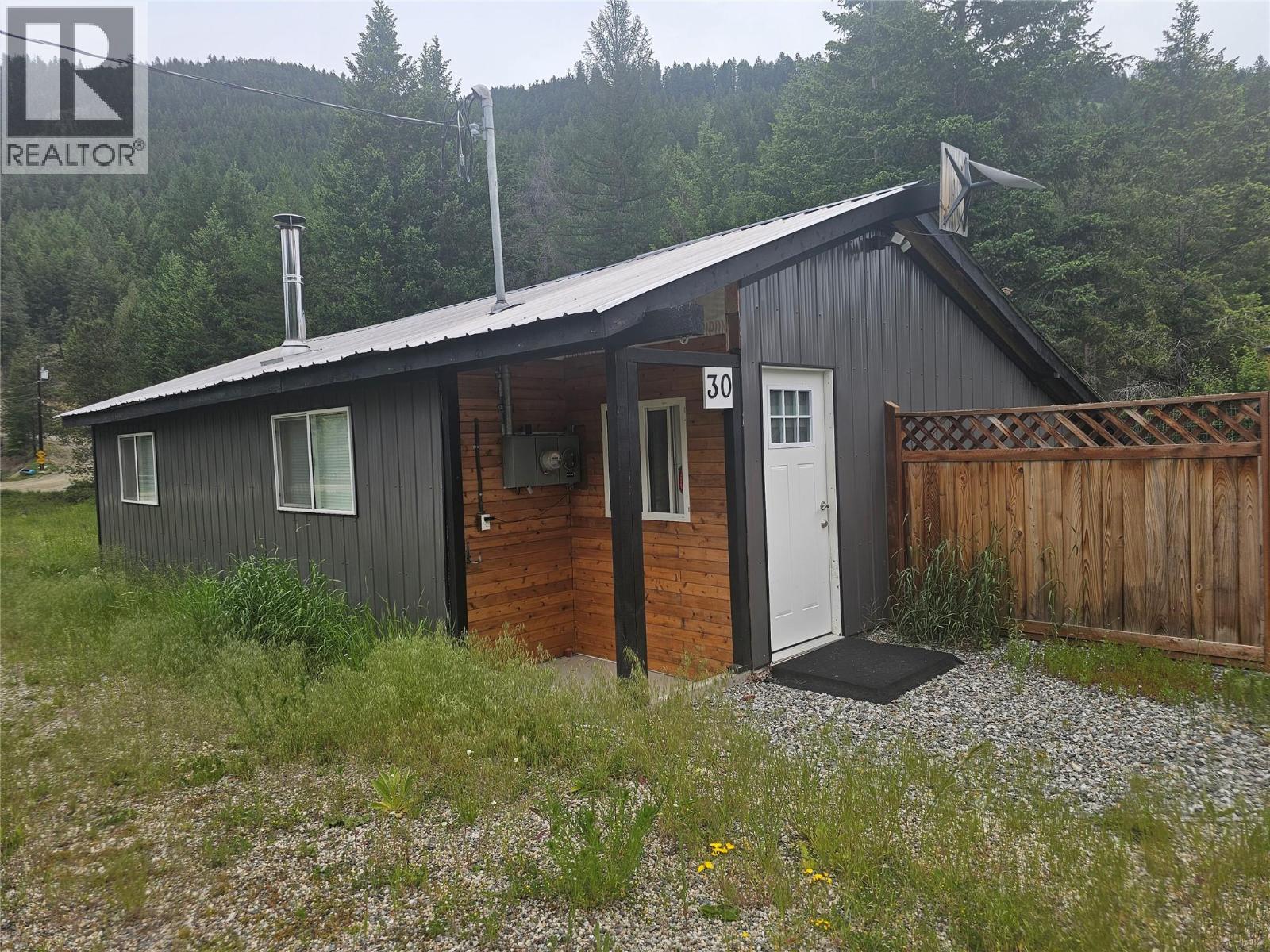 30 Boulder Road, Beaverdell, British Columbia  V0H 1A0 - Photo 1 - 10392247