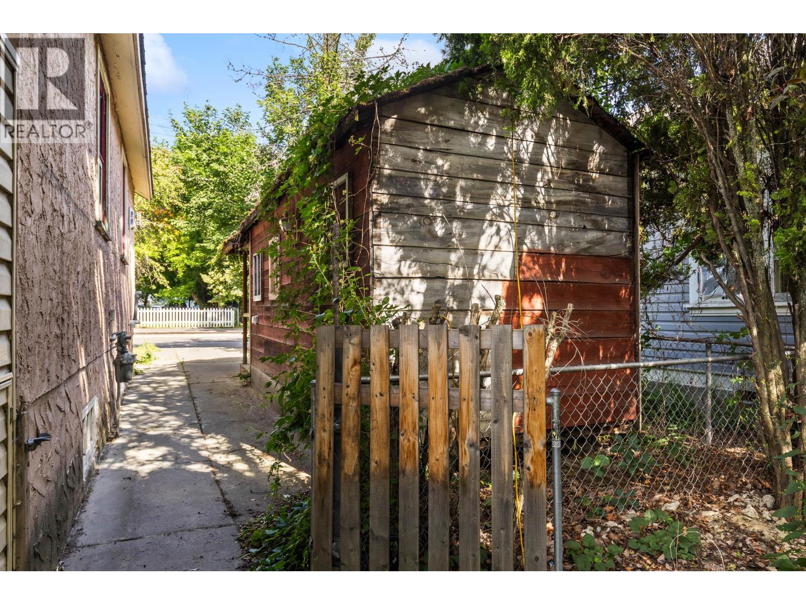 4204 29th Street, Vernon, British Columbia  V1T 5B5 - Photo 37 - 10392258