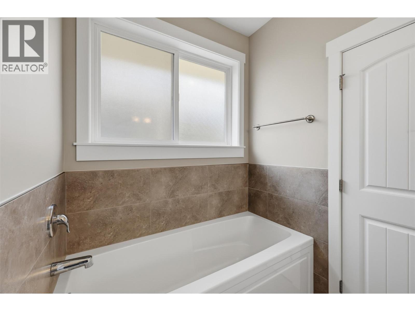 2514 Spring Bank Avenue Unit# 103, Merritt, British Columbia  V1K 0B1 - Photo 33 - 10392018