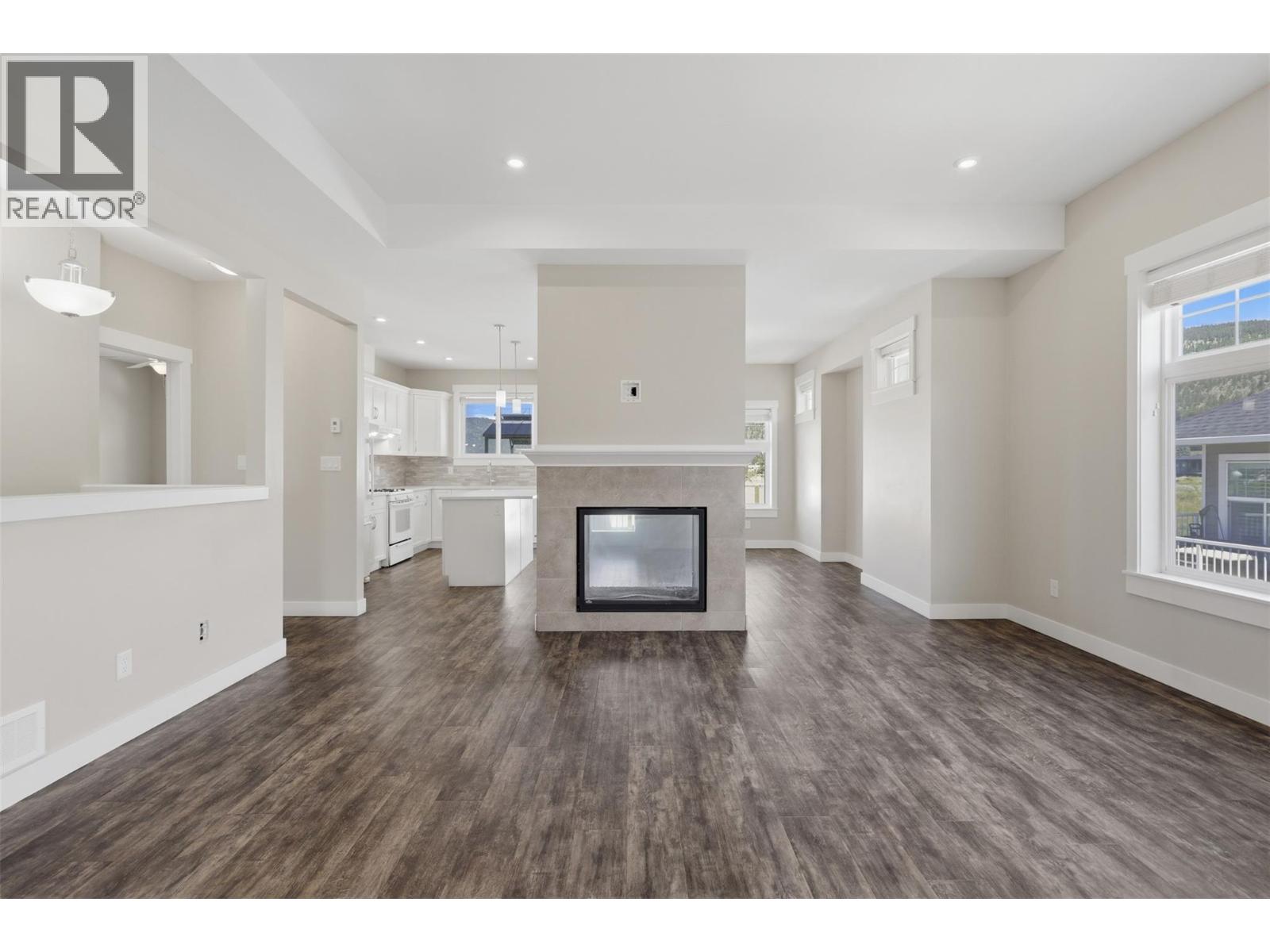 2514 Spring Bank Avenue Unit# 103, Merritt, British Columbia  V1K 0B1 - Photo 9 - 10392018