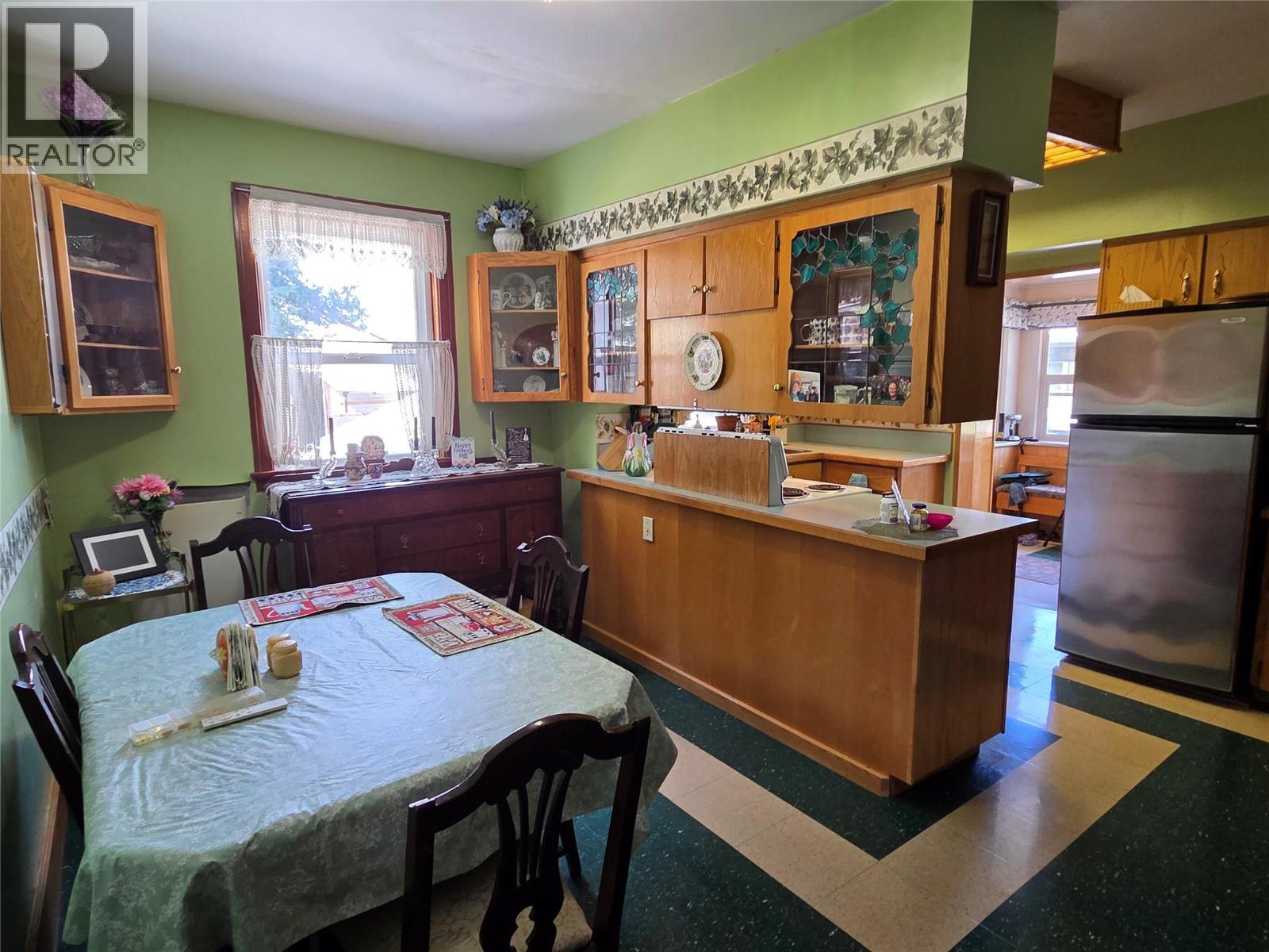 110 9th Avenue, Keremeos, British Columbia  V0X 1N3 - Photo 17 - 10392336
