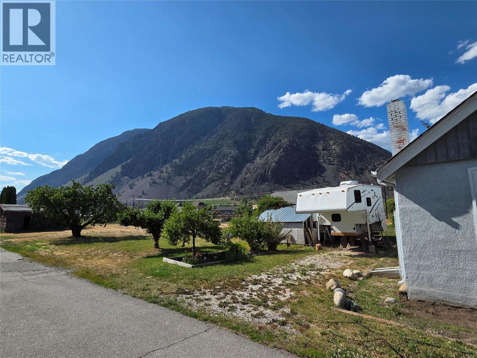 110 9th Avenue, Keremeos, British Columbia  V0X 1N3 - Photo 23 - 10392336