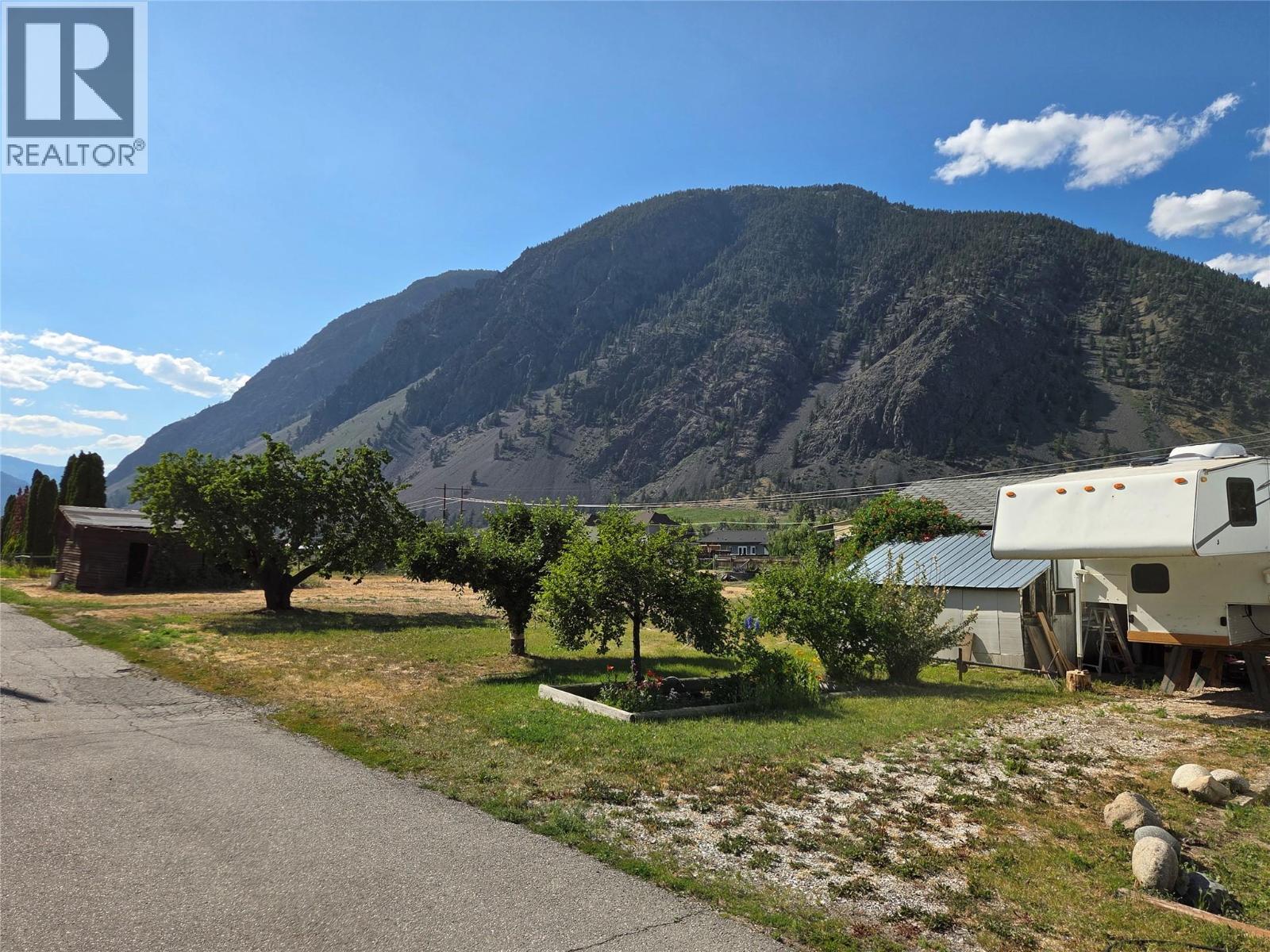 110 9th Avenue, Keremeos, British Columbia  V0X 1N3 - Photo 24 - 10392336