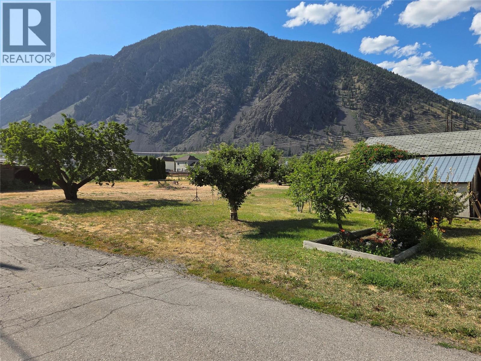 110 9th Avenue, Keremeos, British Columbia  V0X 1N3 - Photo 26 - 10392336