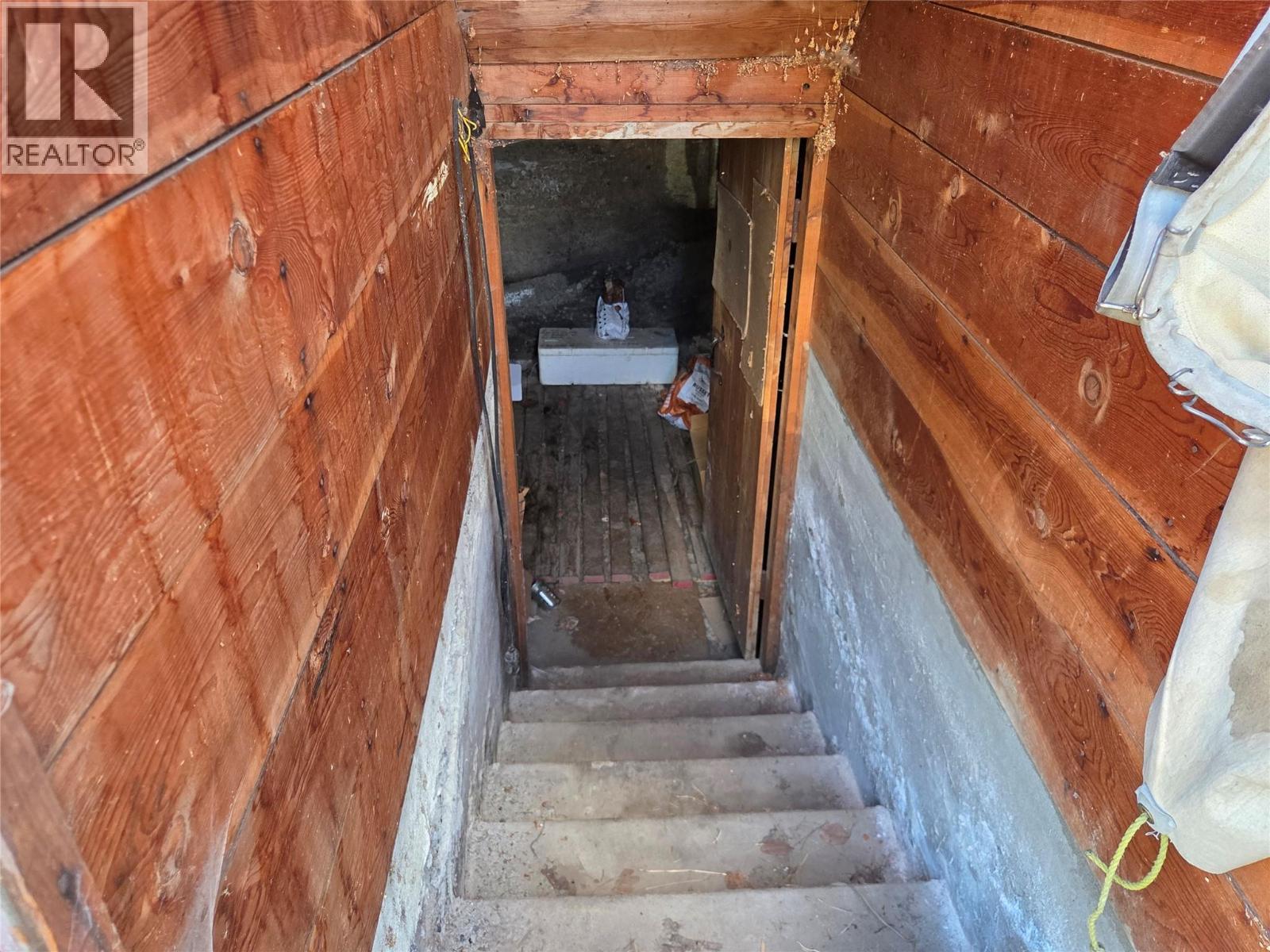 110 9th Avenue, Keremeos, British Columbia  V0X 1N3 - Photo 30 - 10392336