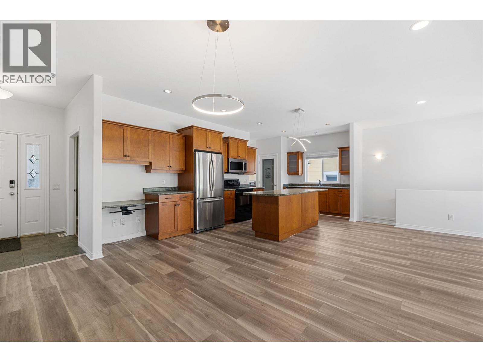 363 Providence Avenue, Kelowna, British Columbia  V1W 4Y7 - Photo 13 - 10392245