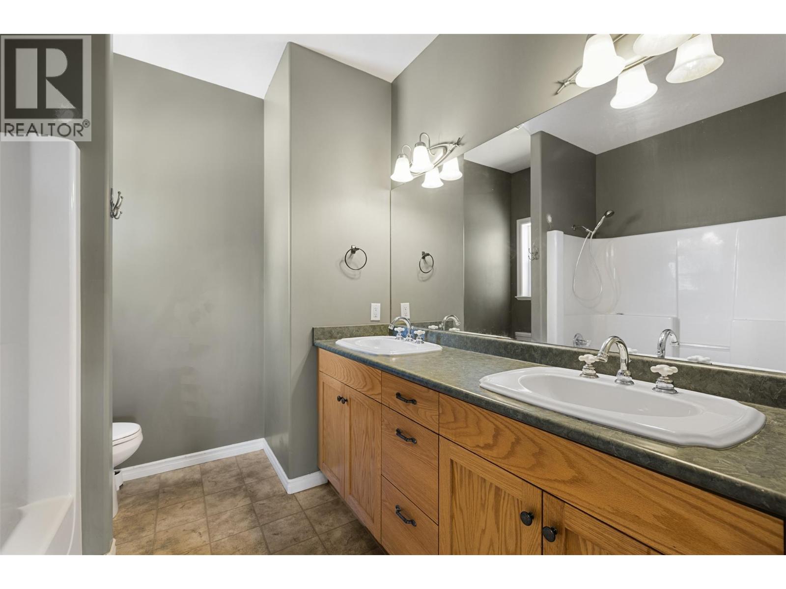 363 Providence Avenue, Kelowna, British Columbia  V1W 4Y7 - Photo 22 - 10392245