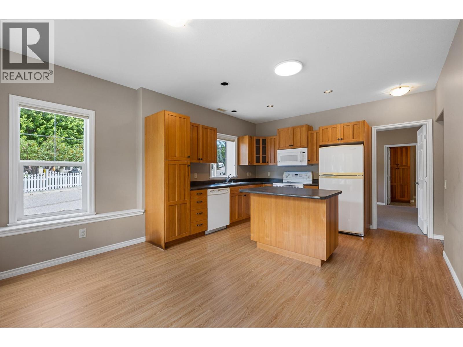363 Providence Avenue, Kelowna, British Columbia  V1W 4Y7 - Photo 37 - 10392245