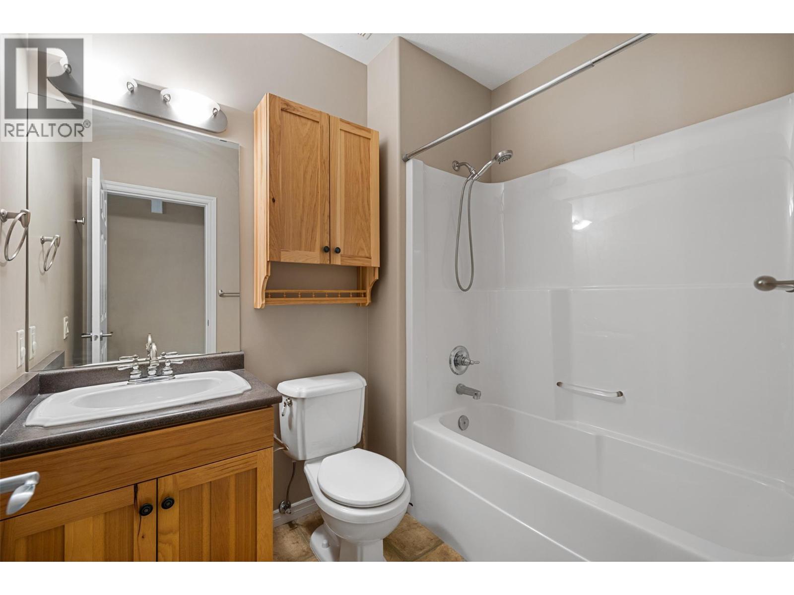363 Providence Avenue, Kelowna, British Columbia  V1W 4Y7 - Photo 46 - 10392245