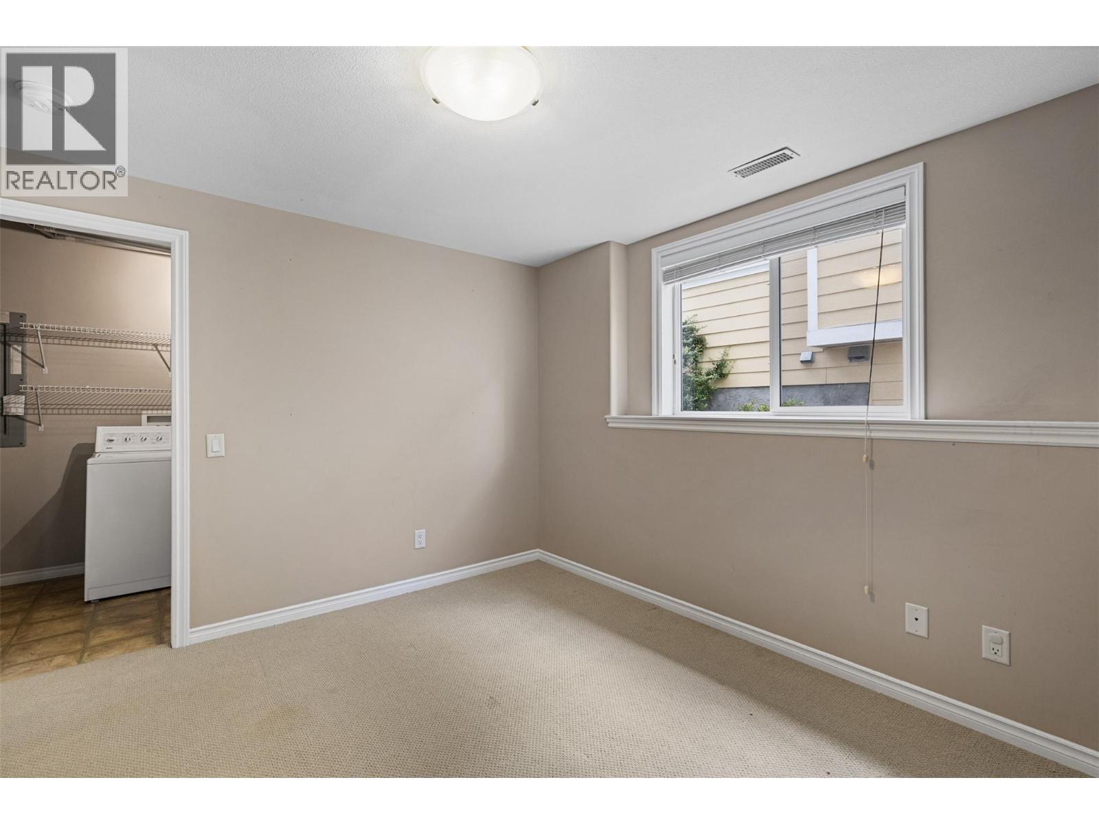363 Providence Avenue, Kelowna, British Columbia  V1W 4Y7 - Photo 47 - 10392245