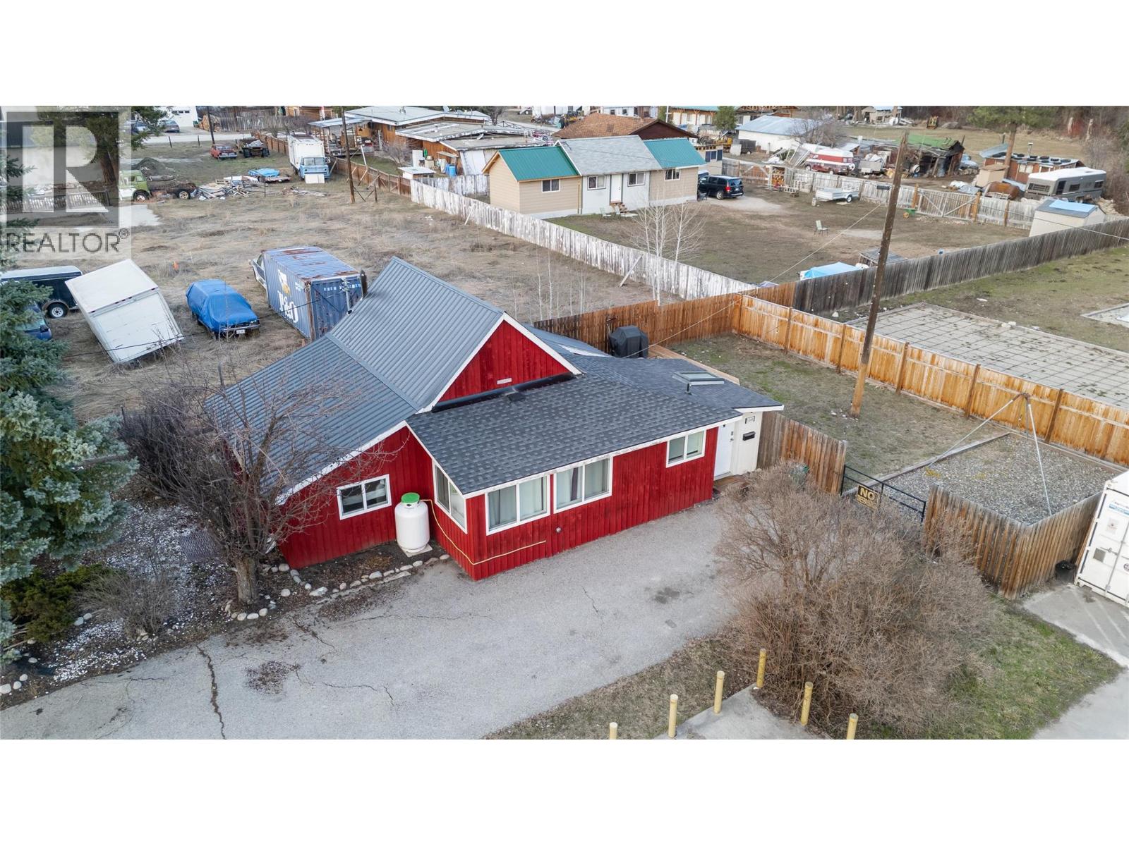5844 Highway 33, Beaverdell, British Columbia  V0H 1Y0 - Photo 3 - 10392053