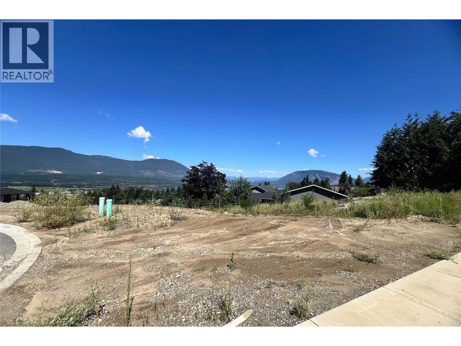 1181 16 Avenue Se, Salmon Arm, British Columbia  V1E 2R5 - Photo 6 - 10392304