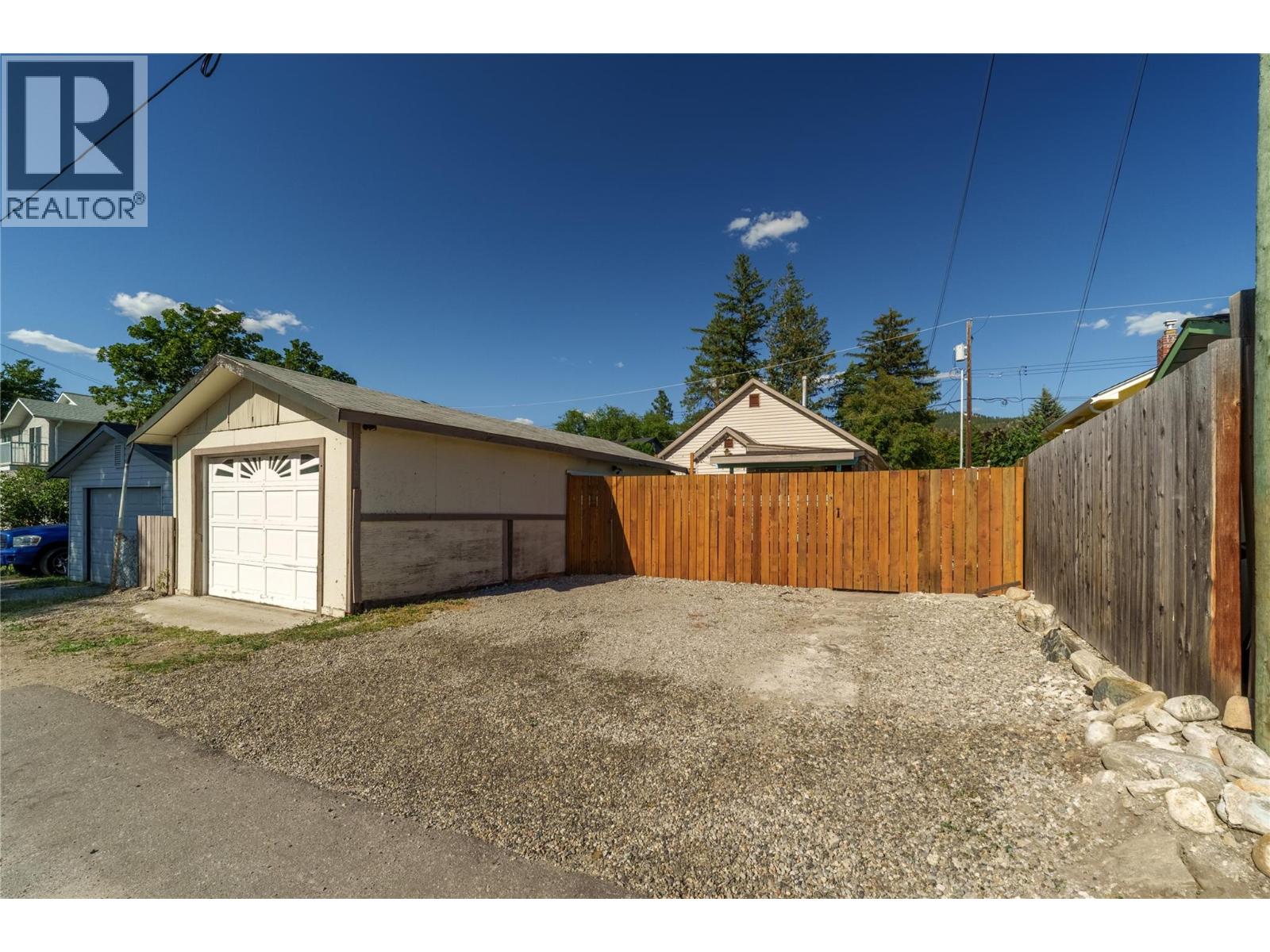 543 Burns Street, Penticton, British Columbia  V2A 4W9 - Photo 10 - 10392446
