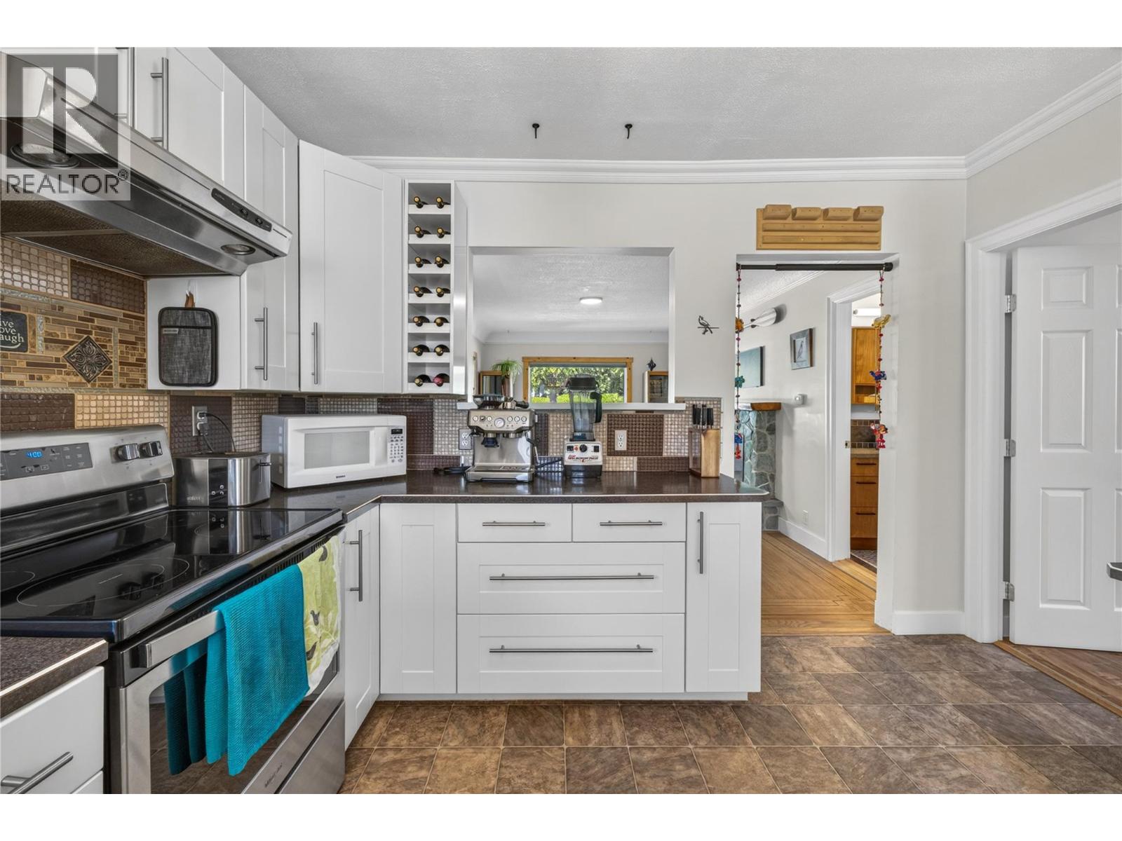 543 Burns Street, Penticton, British Columbia  V2A 4W9 - Photo 6 - 10392446