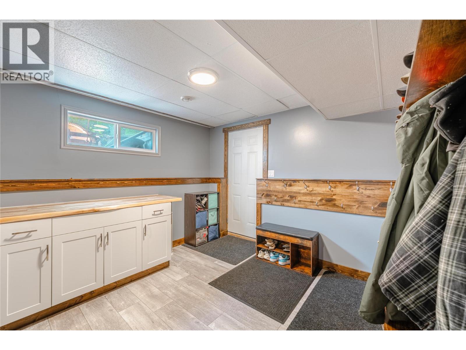 162 Pearkes Drive, Revelstoke, British Columbia  V0E 2S0 - Photo 31 - 10392178