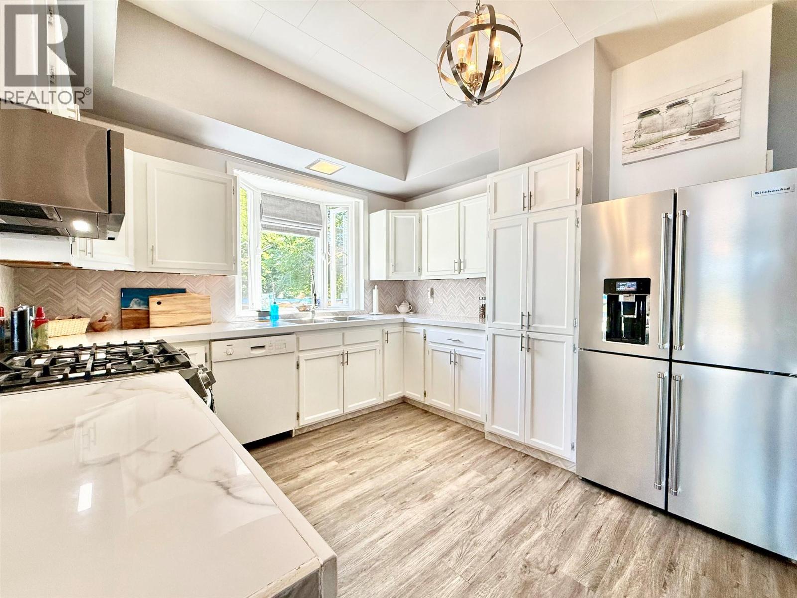 825 Central Avenue, Grand Forks, British Columbia  V0H 1H0 - Photo 10 - 10392267