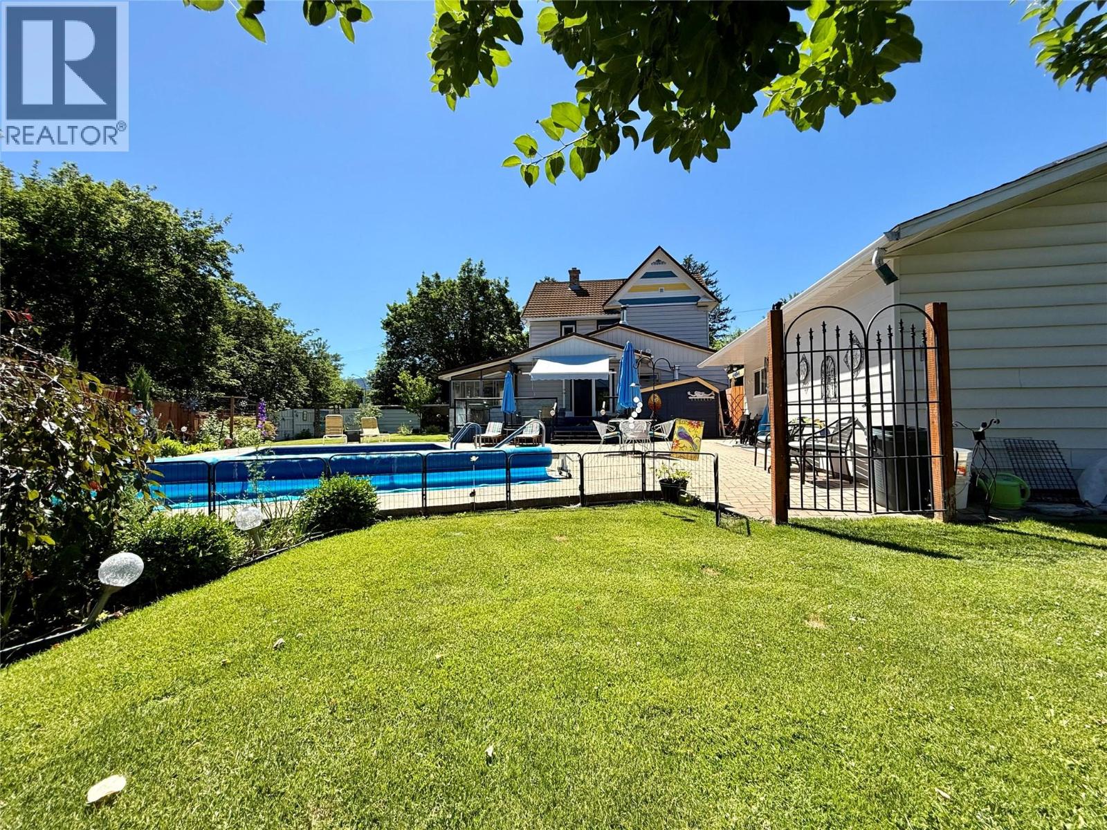 825 Central Avenue, Grand Forks, British Columbia  V0H 1H0 - Photo 52 - 10392267