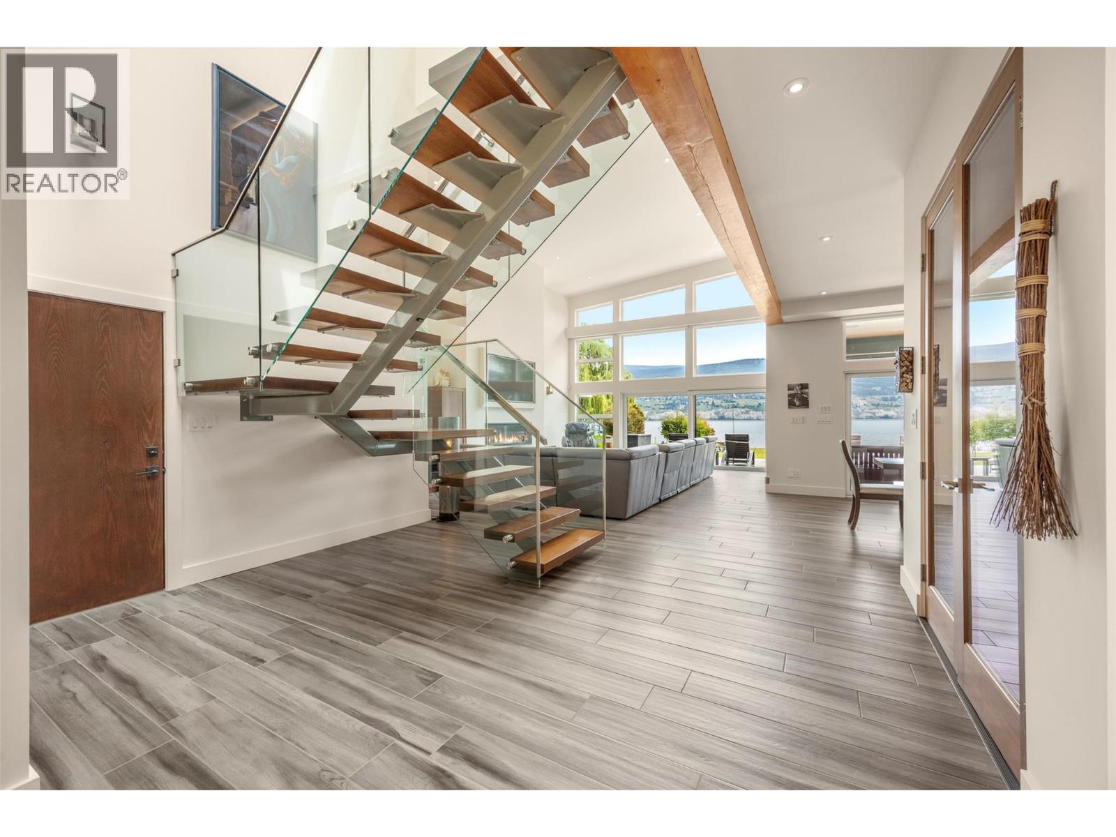 704 Stonor Street, Summerland, British Columbia  V0H 1Z9 - Photo 12 - 10392337