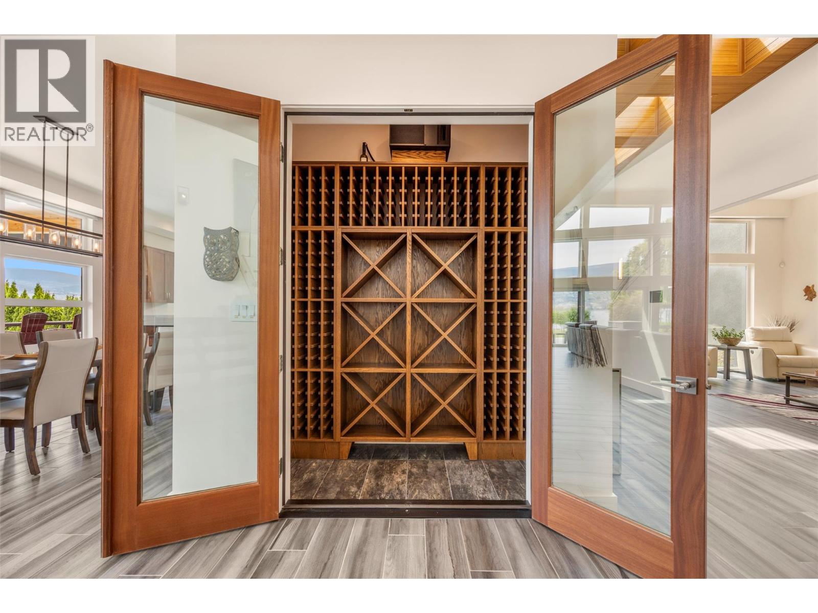 704 Stonor Street, Summerland, British Columbia  V0H 1Z9 - Photo 14 - 10392337