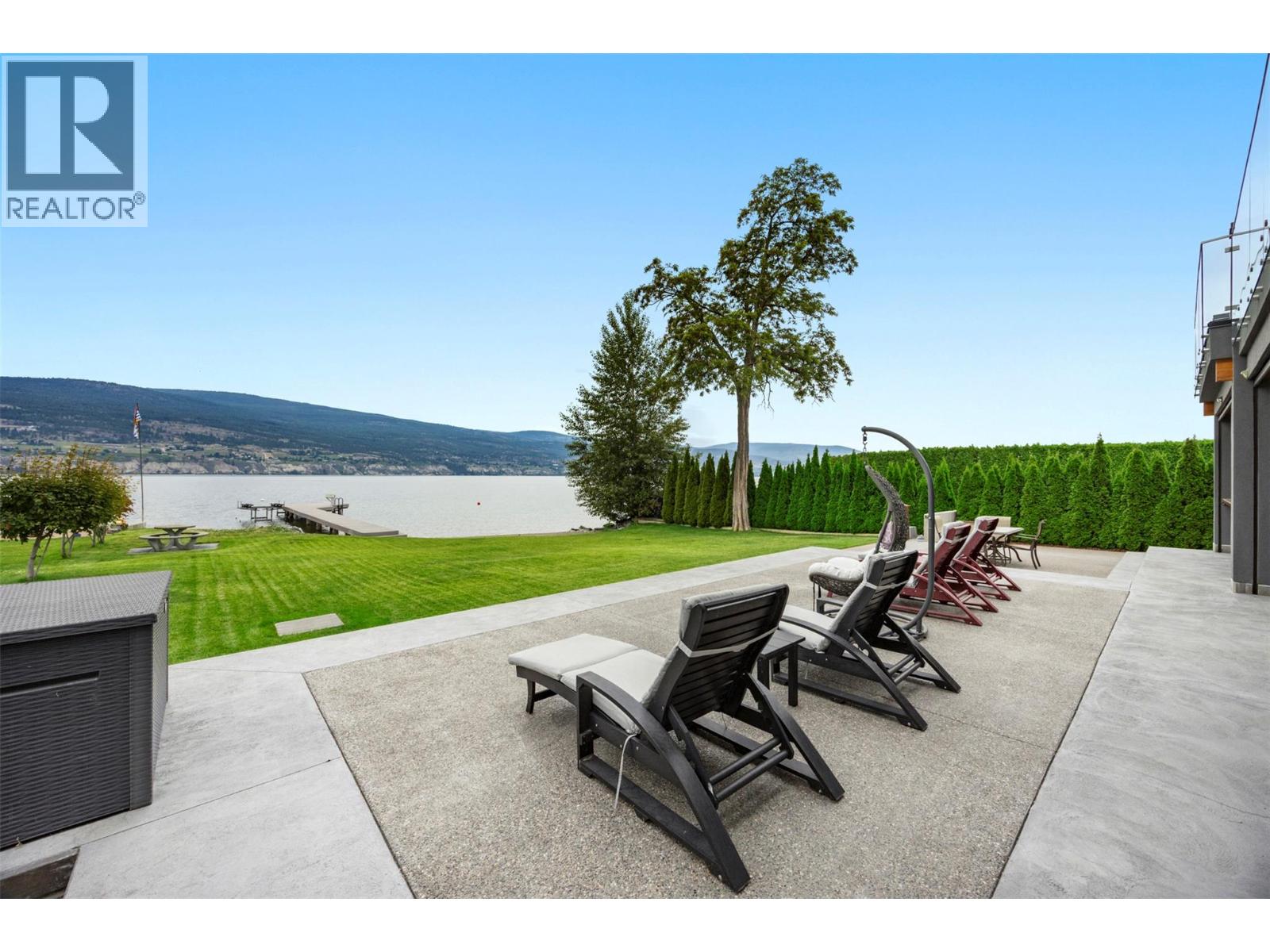 704 Stonor Street, Summerland, British Columbia  V0H 1Z9 - Photo 2 - 10392337