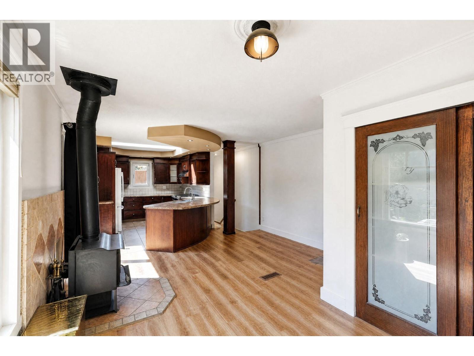 402 Truro Street, Penticton, British Columbia  V2A 4C7 - Photo 10 - 10392483